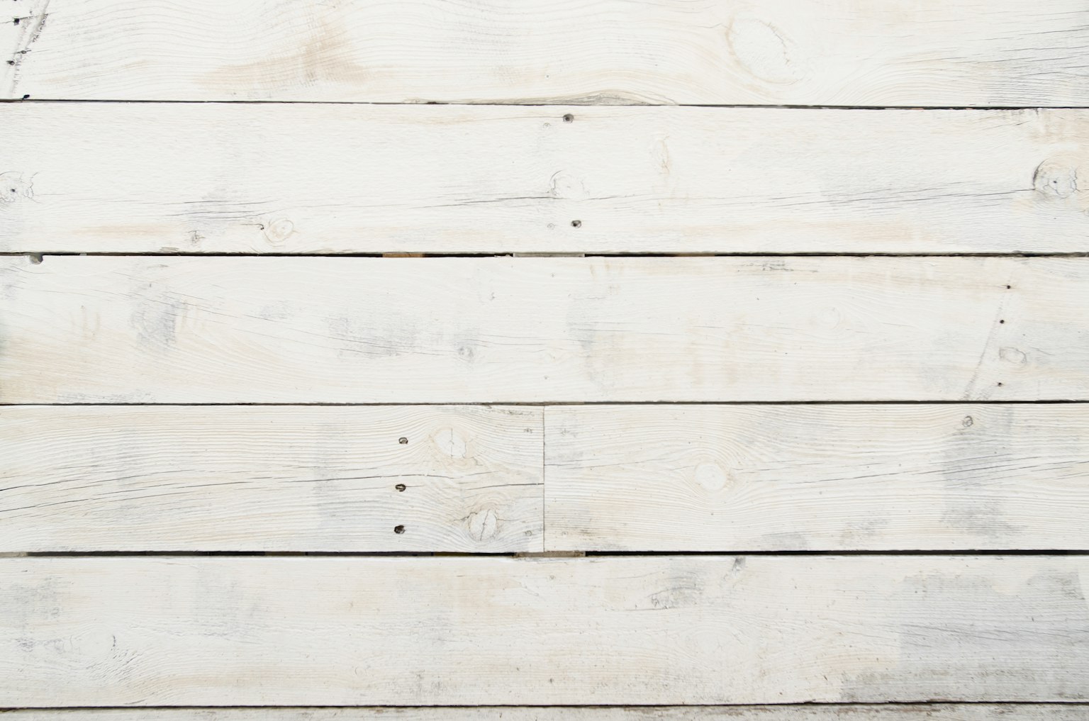 Latar belakang papan kayu putih yang disusun secara horizontal
