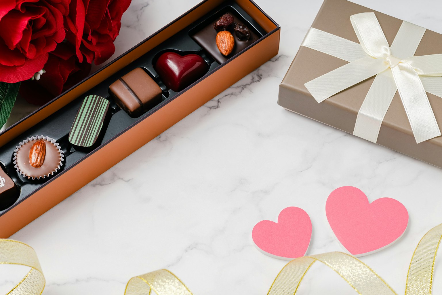 情人節設計,紅玫瑰和巧克力組合
