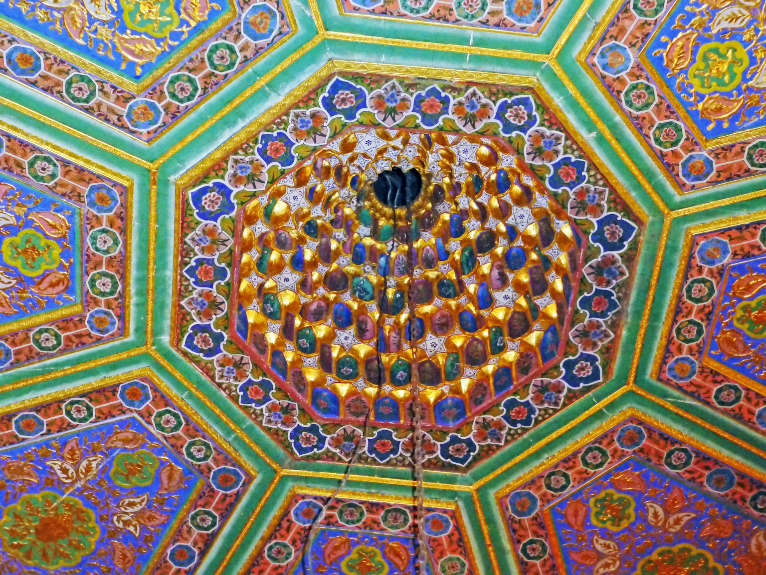 Beautifully decorated octagonal ceiling design