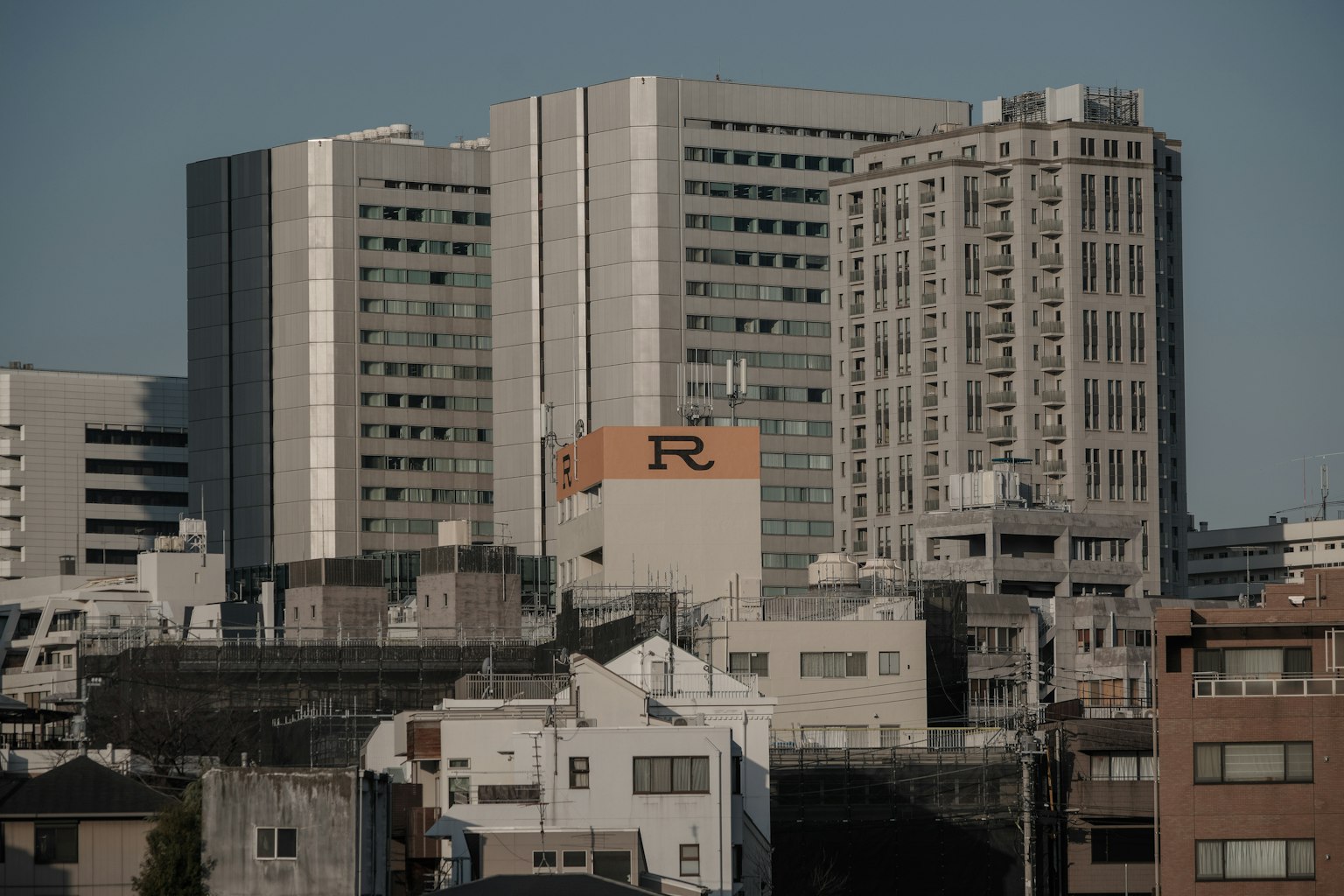 城市景观，现代建筑和住宅区