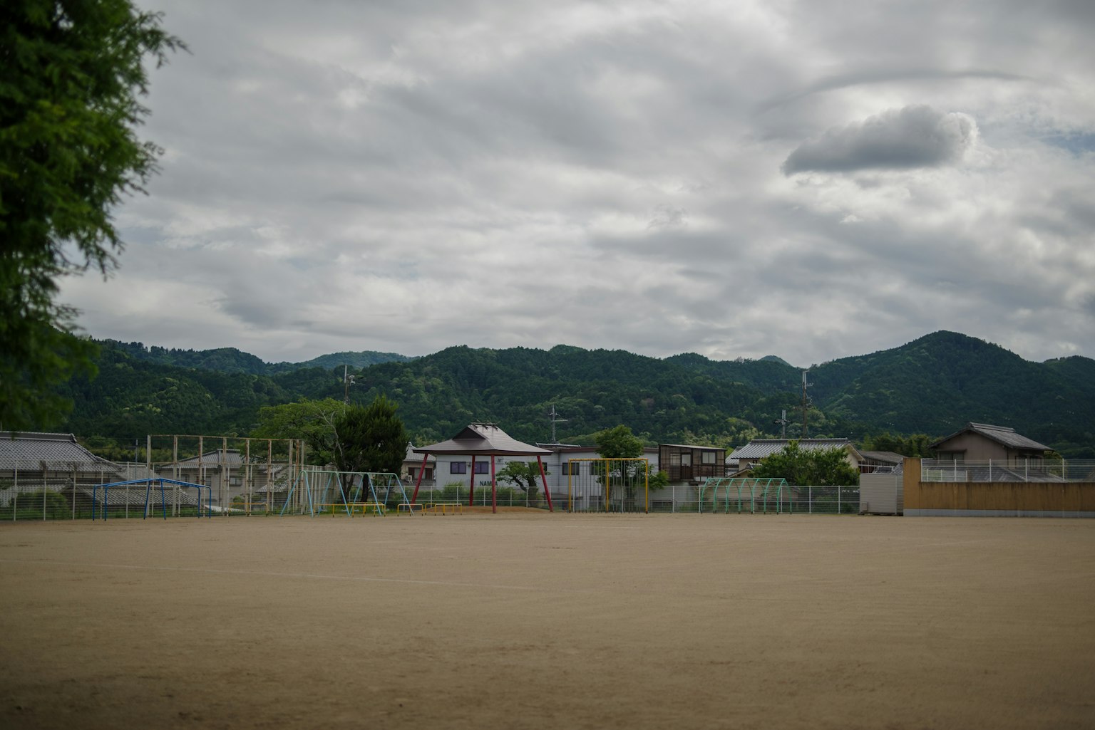 photo-eOs6BON6nEoRM3RrSEv7-image