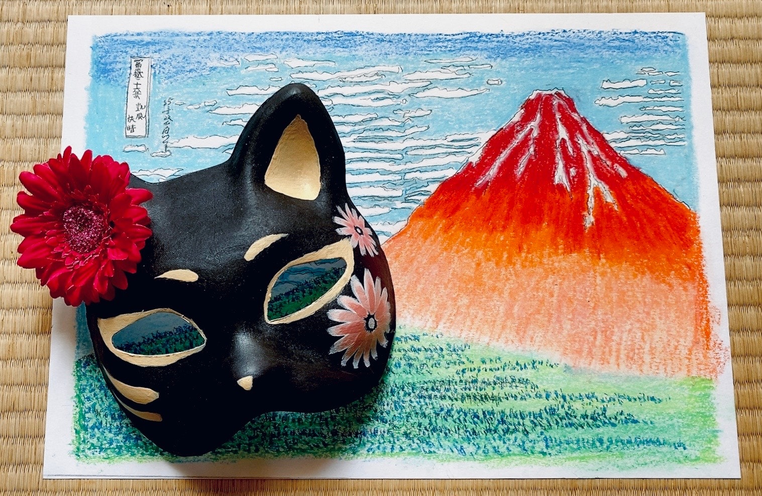 北斎の赤富士と狐のお面の絵画コラボ