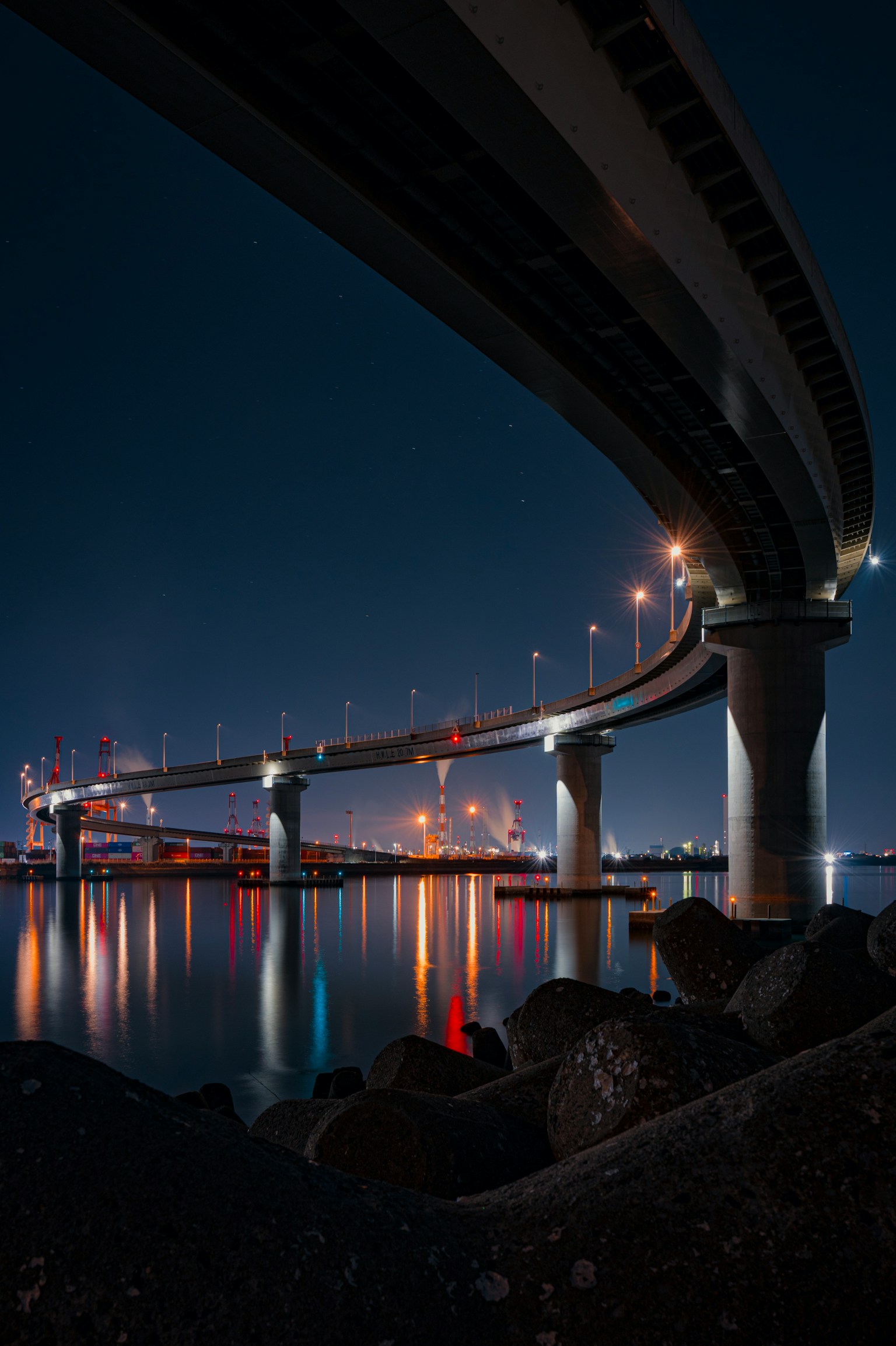 photo-fwafWX1aVzGgwSjUKCVI-image