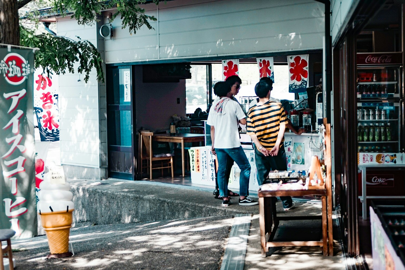 photo-gLBKkG9P0gkBUcPrxImW-image