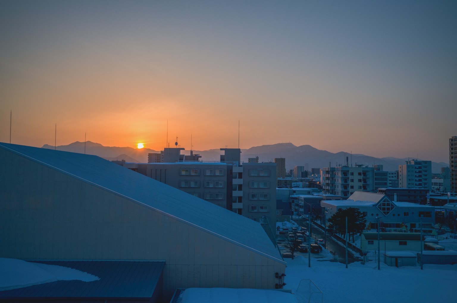 photo-iKg9Vhzie3T3mrBr42ao-image