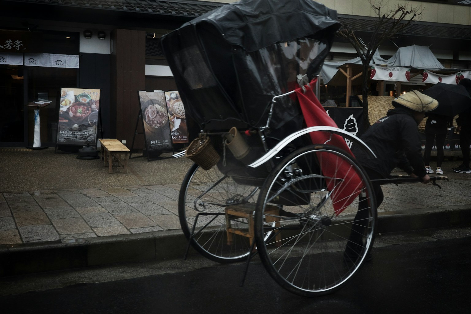 photo-jfy3netvKF5rhONqBq52-image