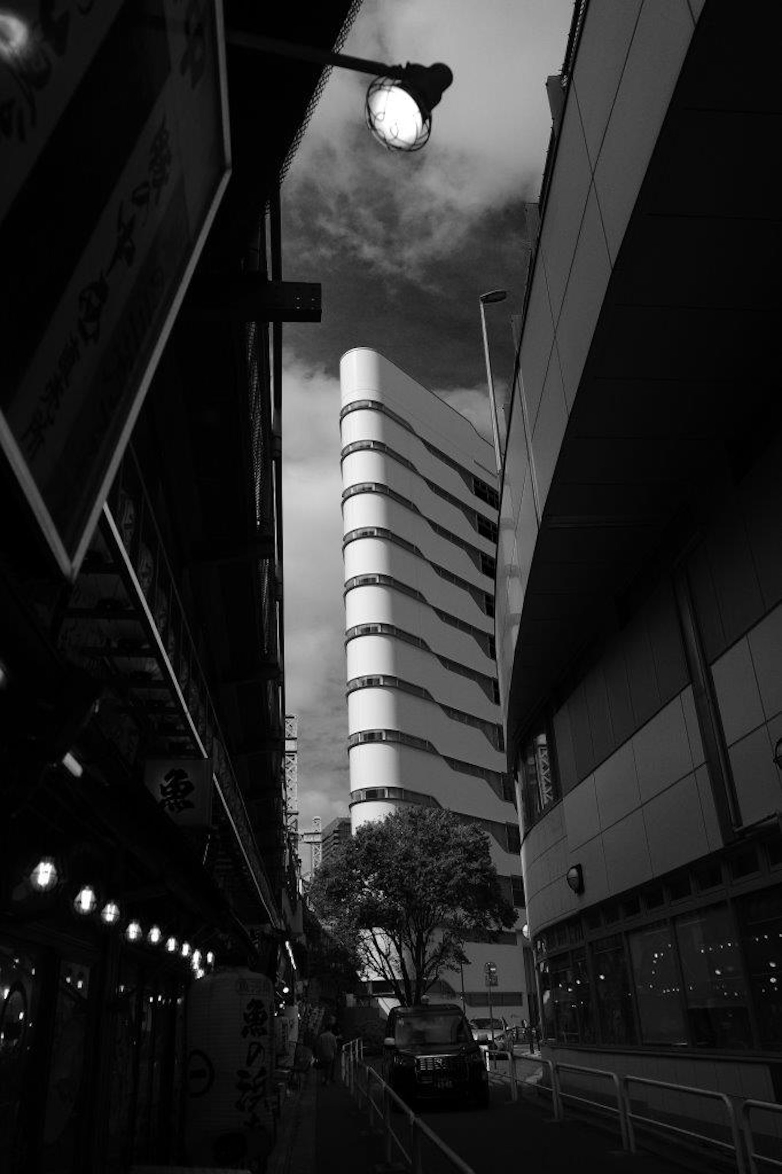 现代建筑与城市景观中的曲线设计