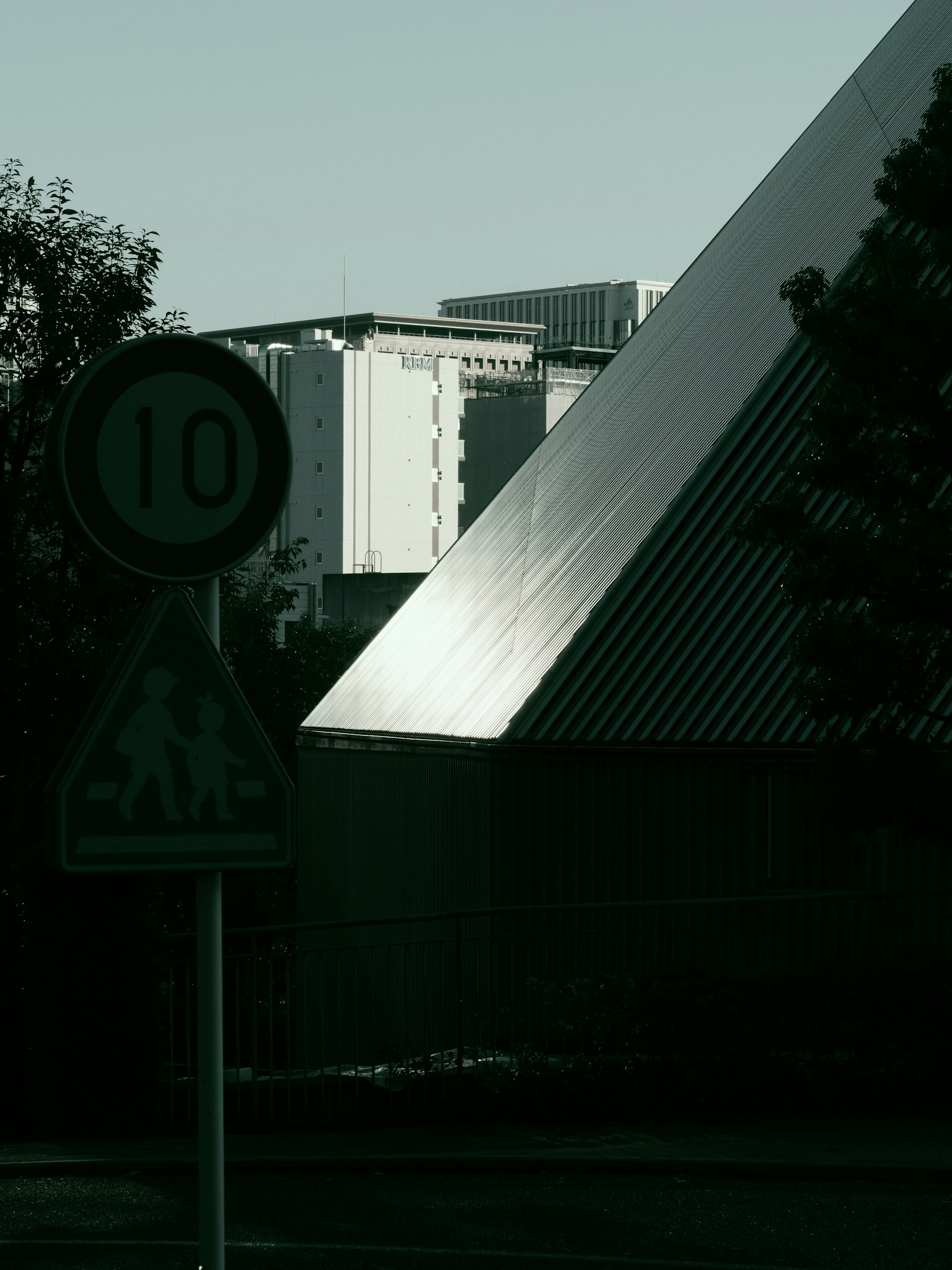 photo-kHeAdVxdksLNY665z95Q-image