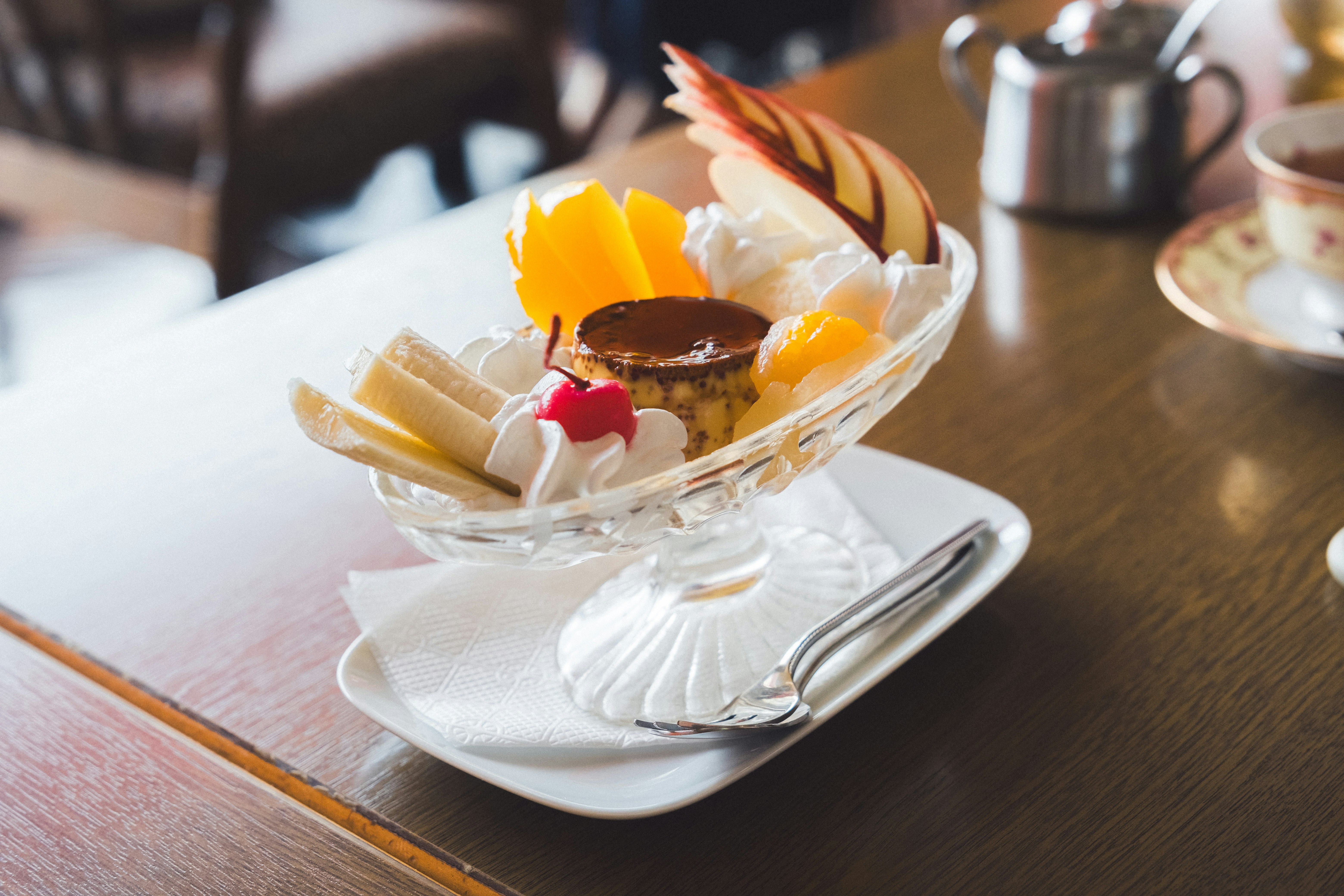 dessert plate with fruit on a café table