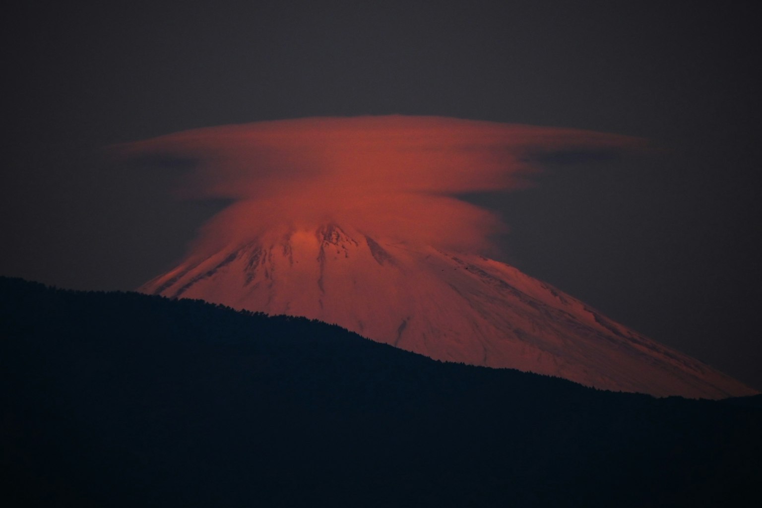 Beautiful view of Mount Fuji with a sunset cloud formation