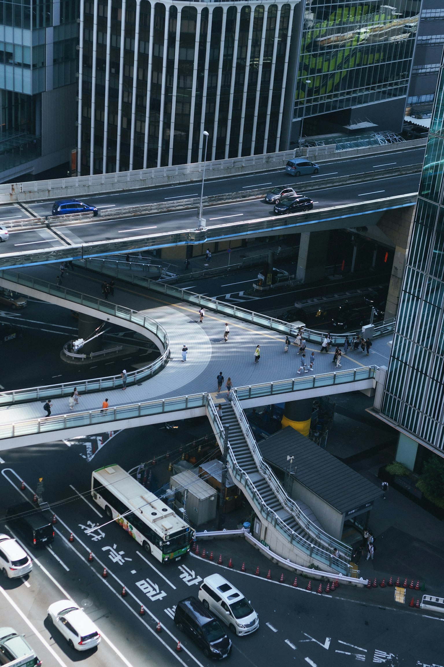 photo-lHmDLRYwmJzUQw1Hy3uV-image