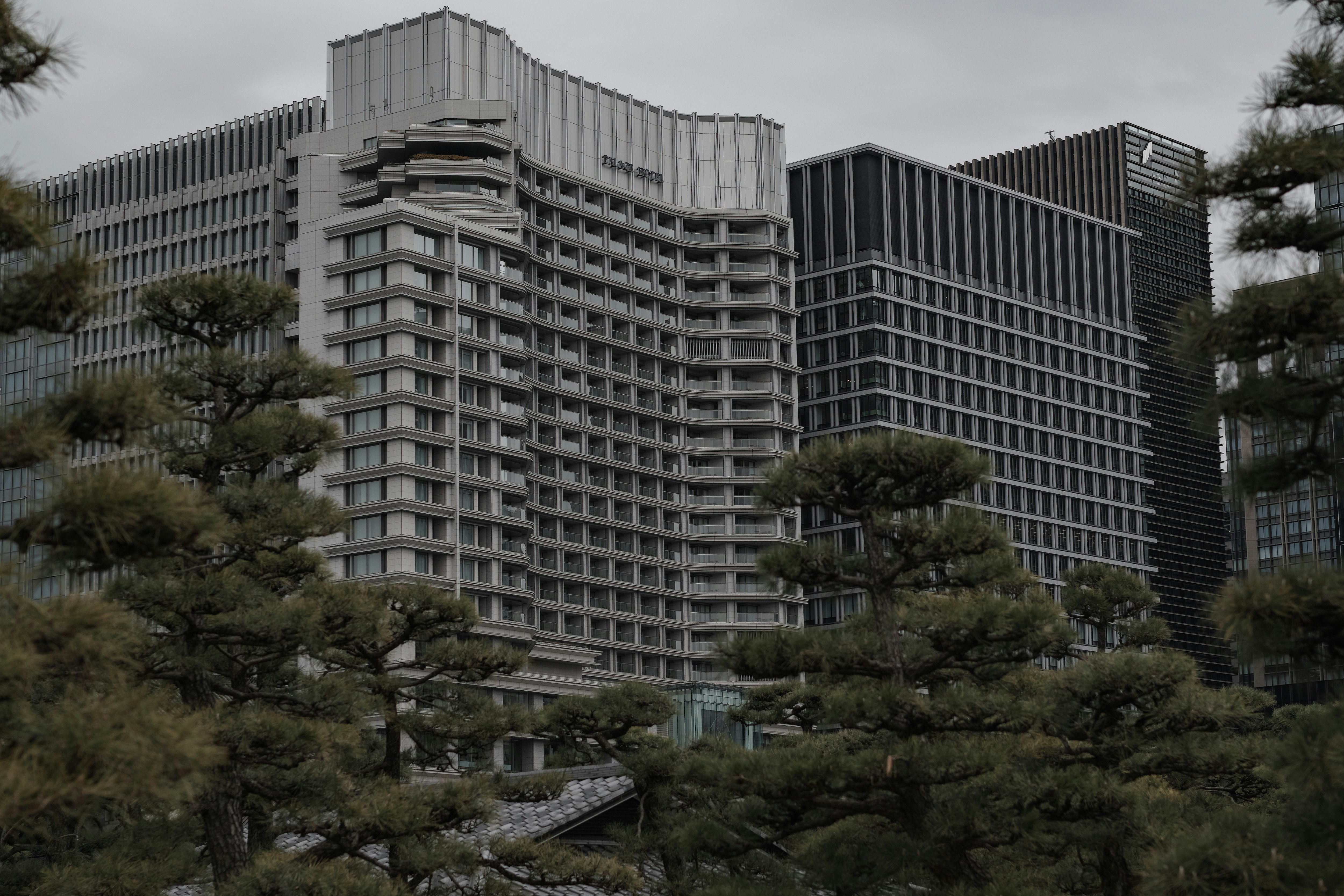 皇居周辺のパレスホテルの建物外観