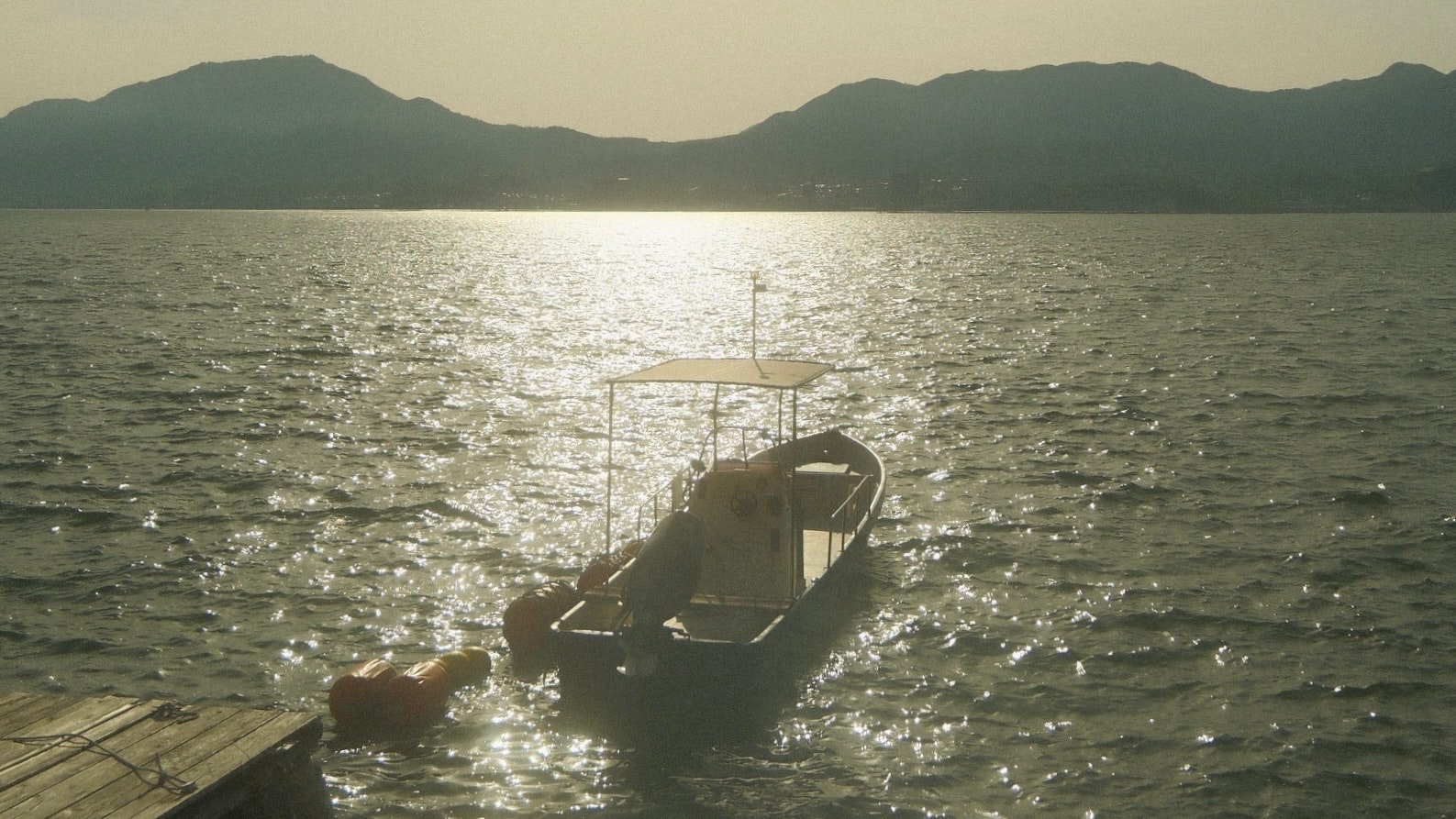 photo-ltIF0be0drVFWmL7rloU