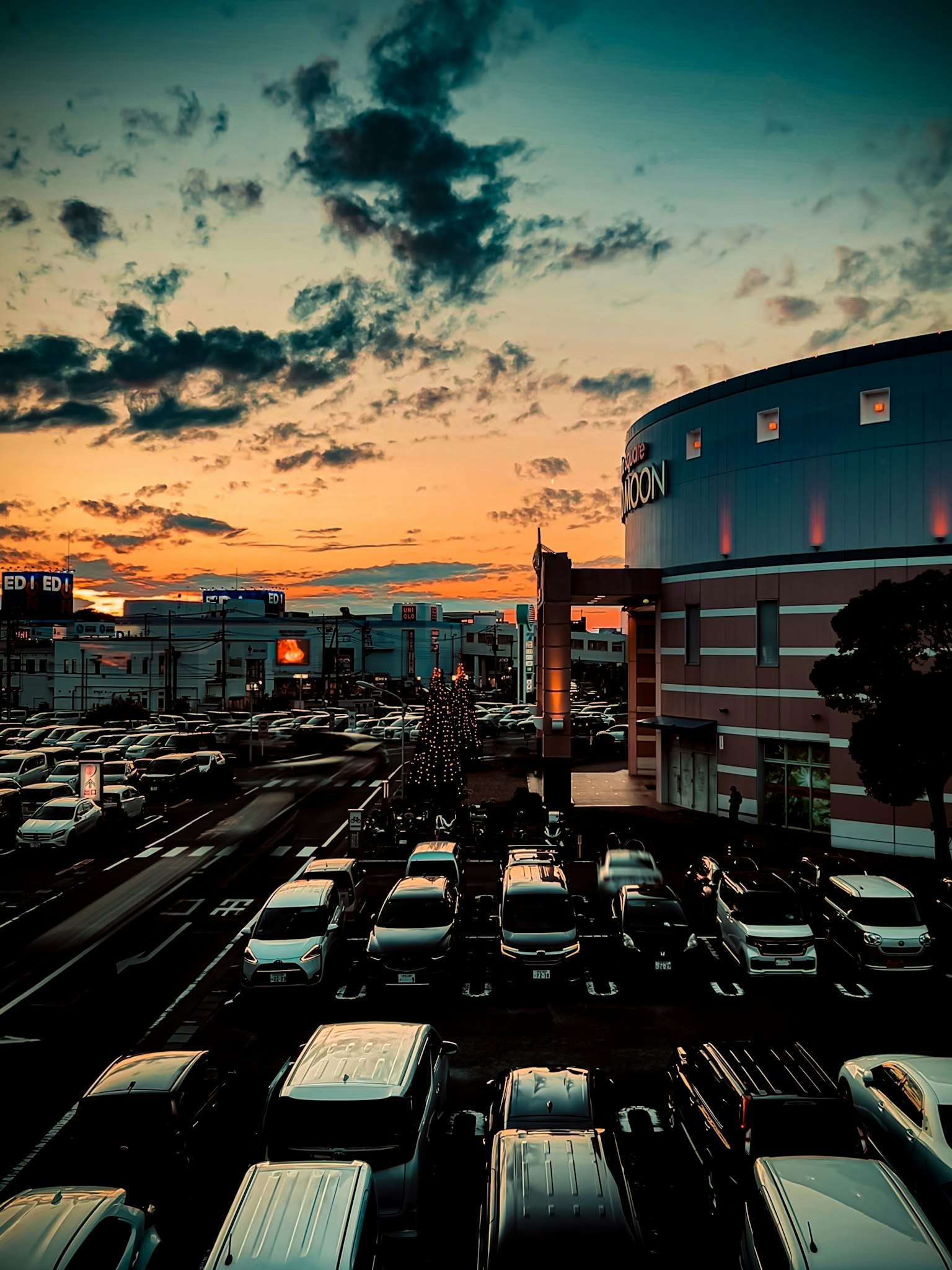 photo-mNIo2LrjxmhG6jonDVyb-image