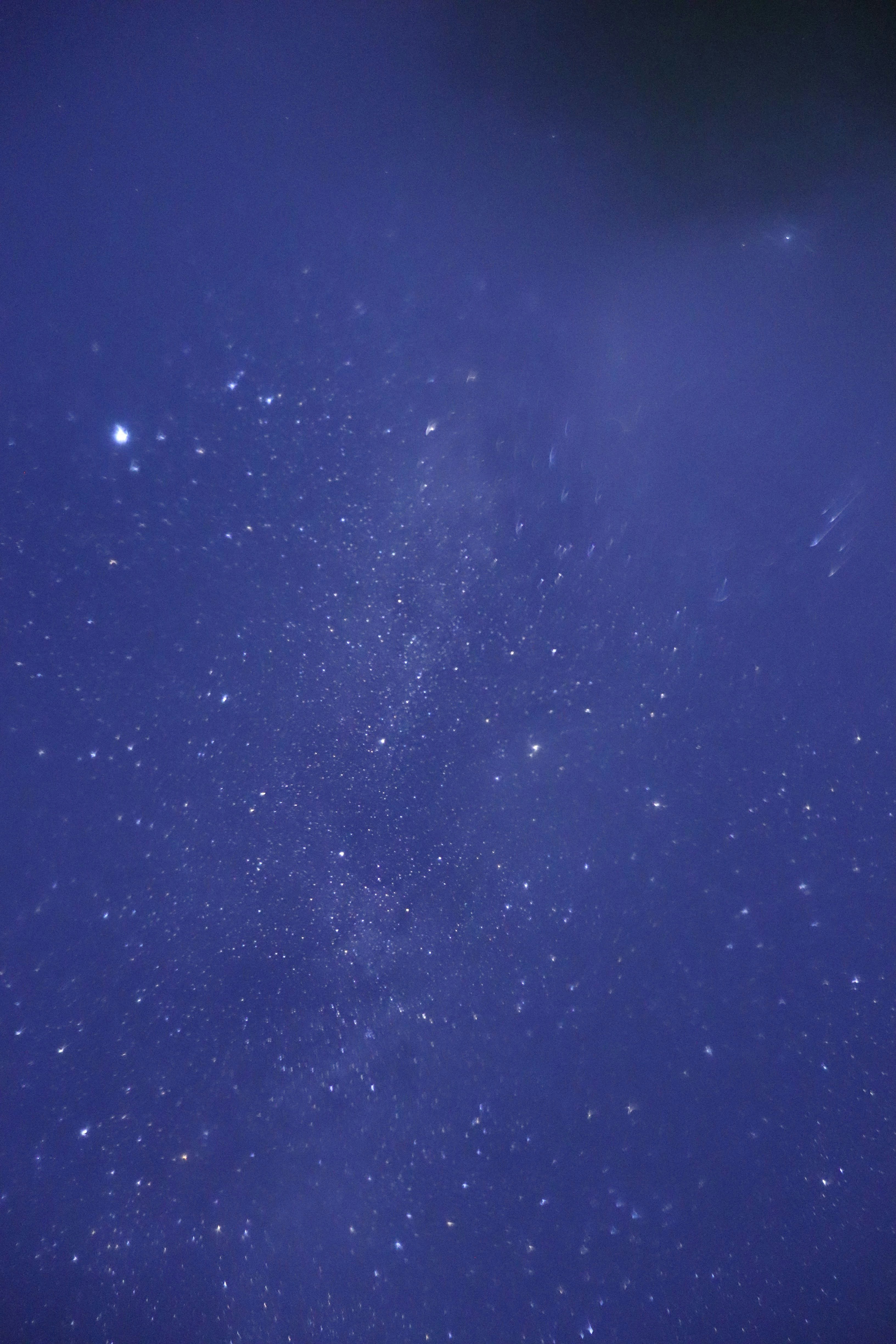 夜空に広がる星のきらめき