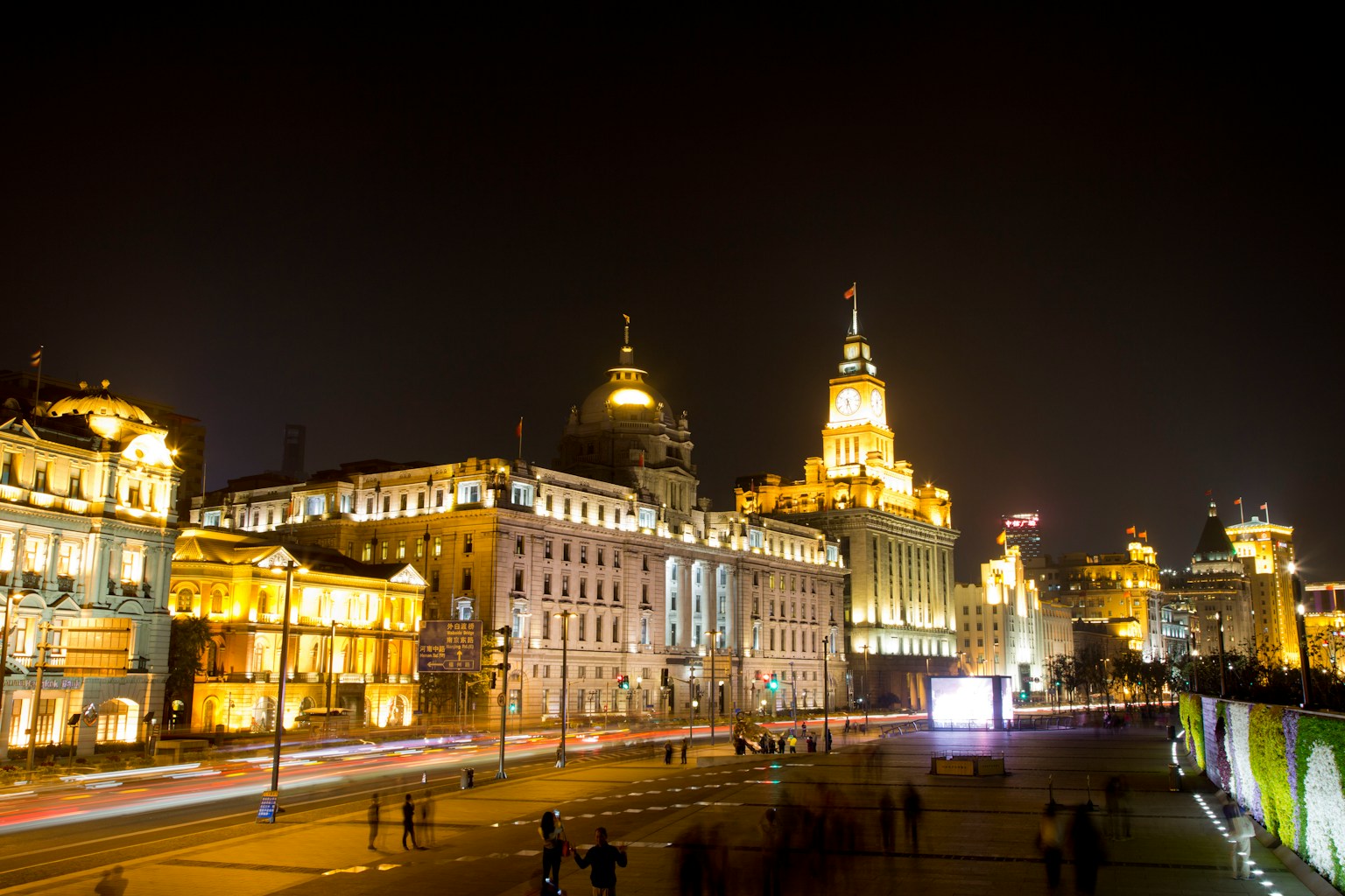 Night view of Shanghai's Bund with illuminated buildings