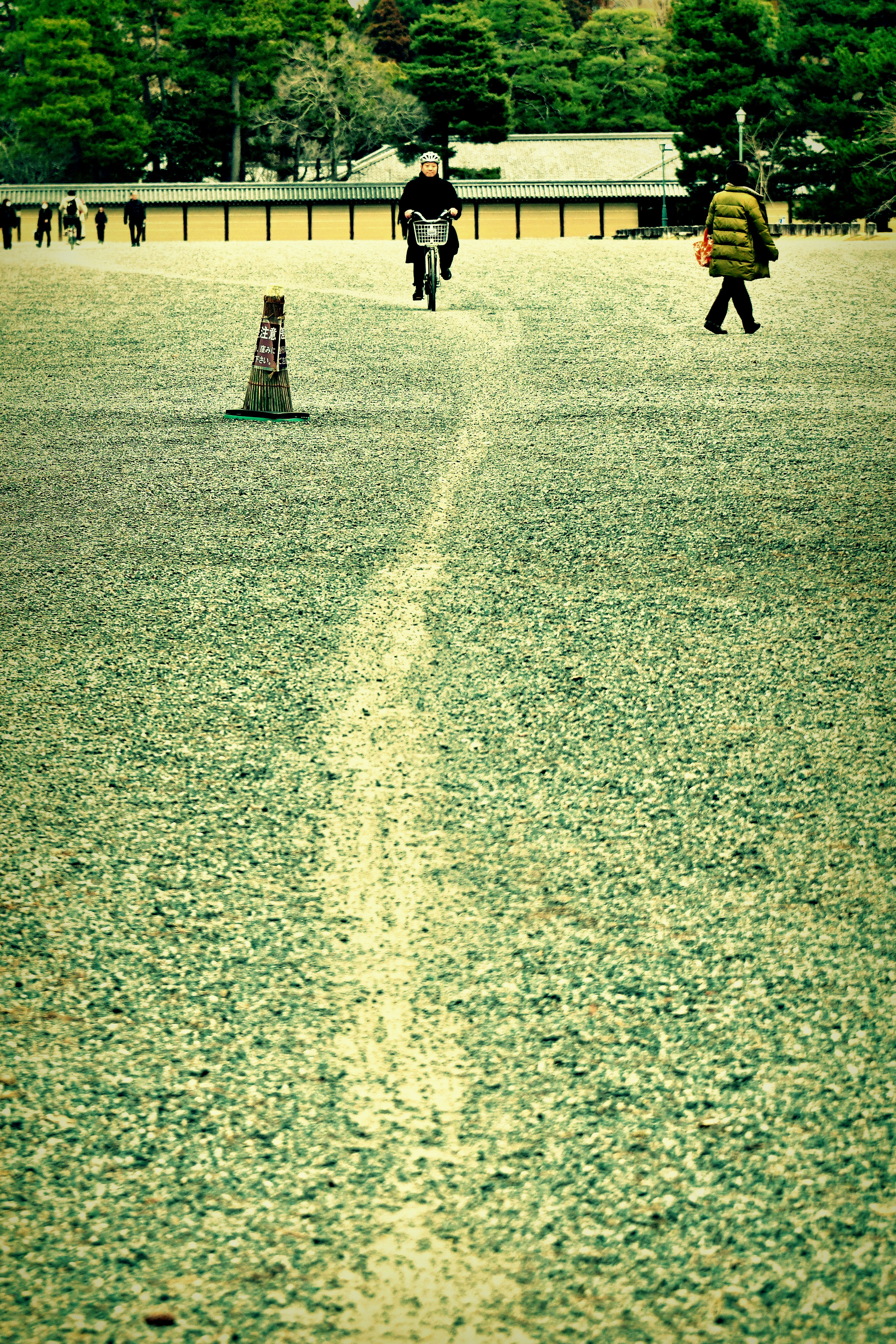 photo-oNgF2BTrHkqMb9LEyAwA-image
