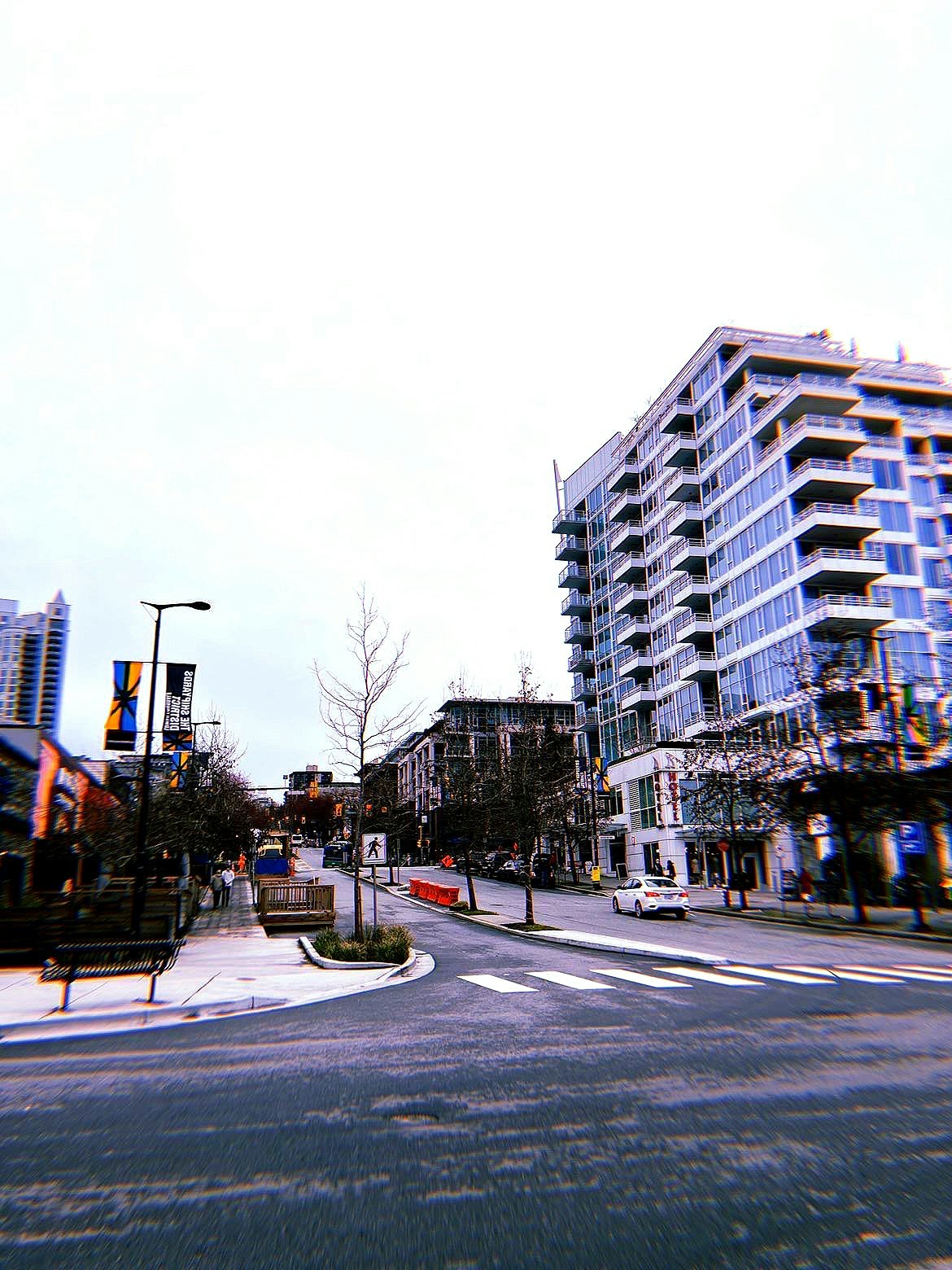 Vue urbaine avec des bâtiments modernes