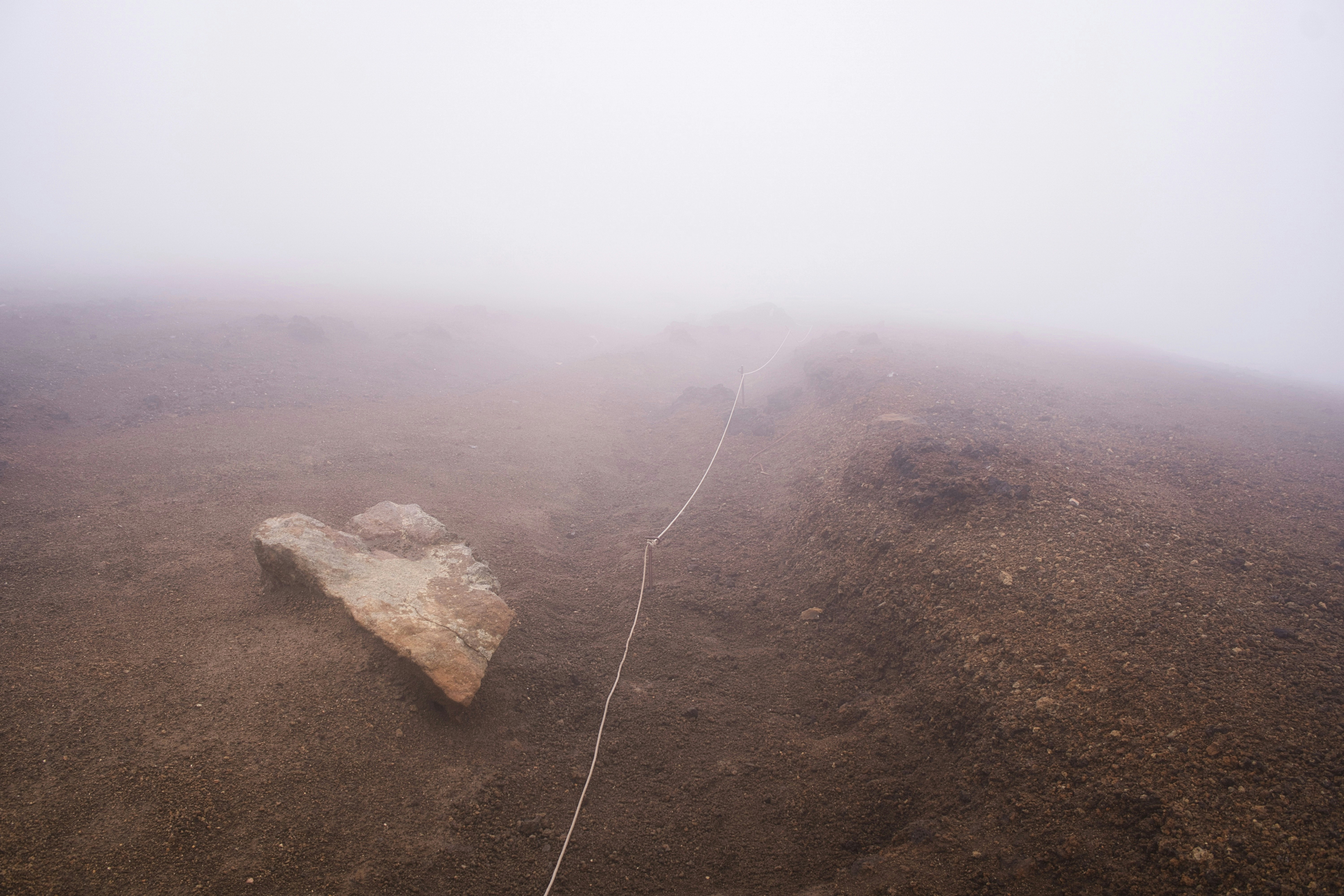 foggy ground with a stretching rope