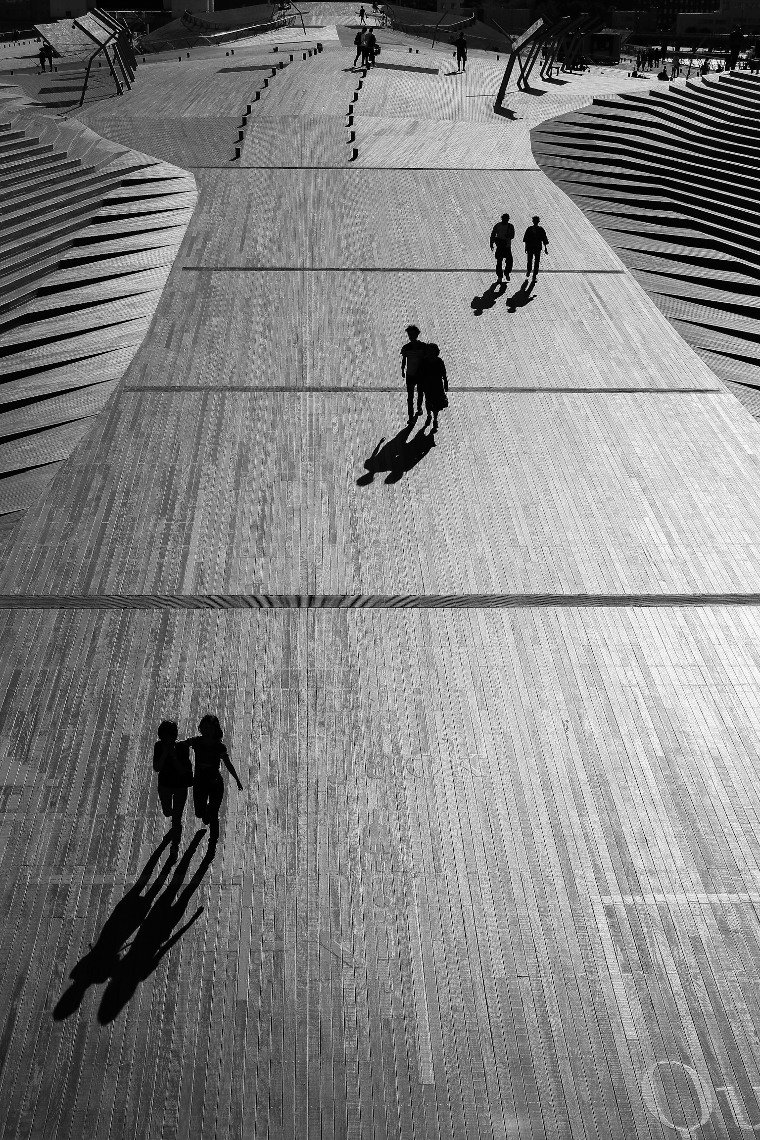 photo-qo8HLvaTMN5pkfJ39Kny-image