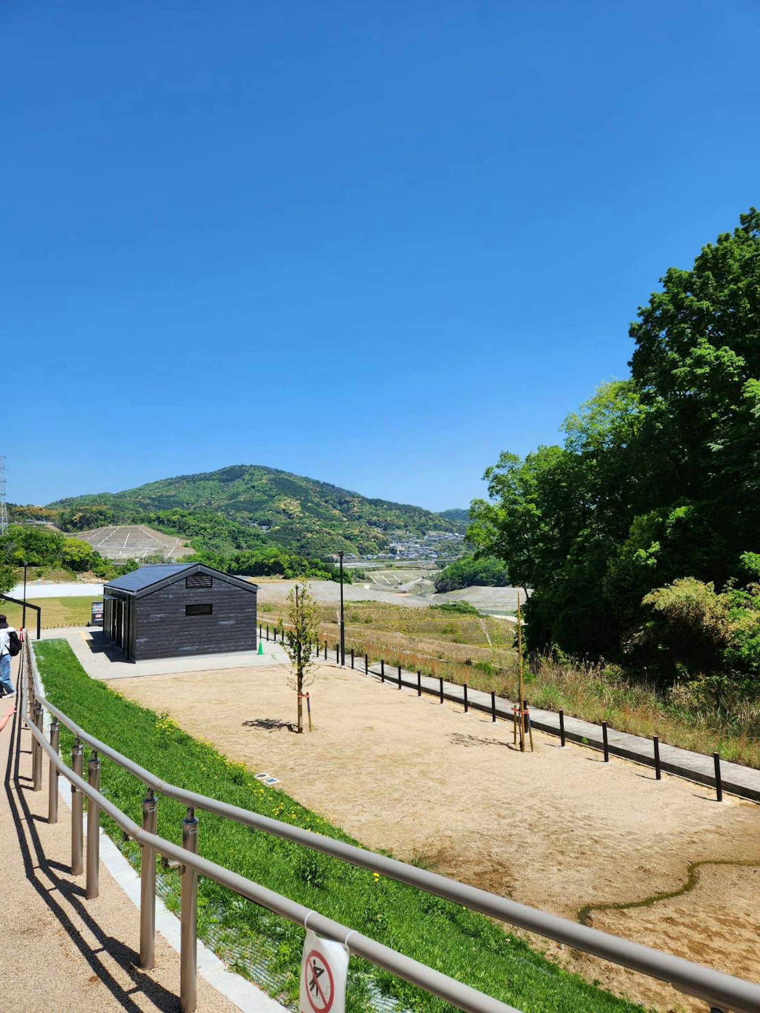 photo-rdoiuLC0vF4GfTnBqUFW-image