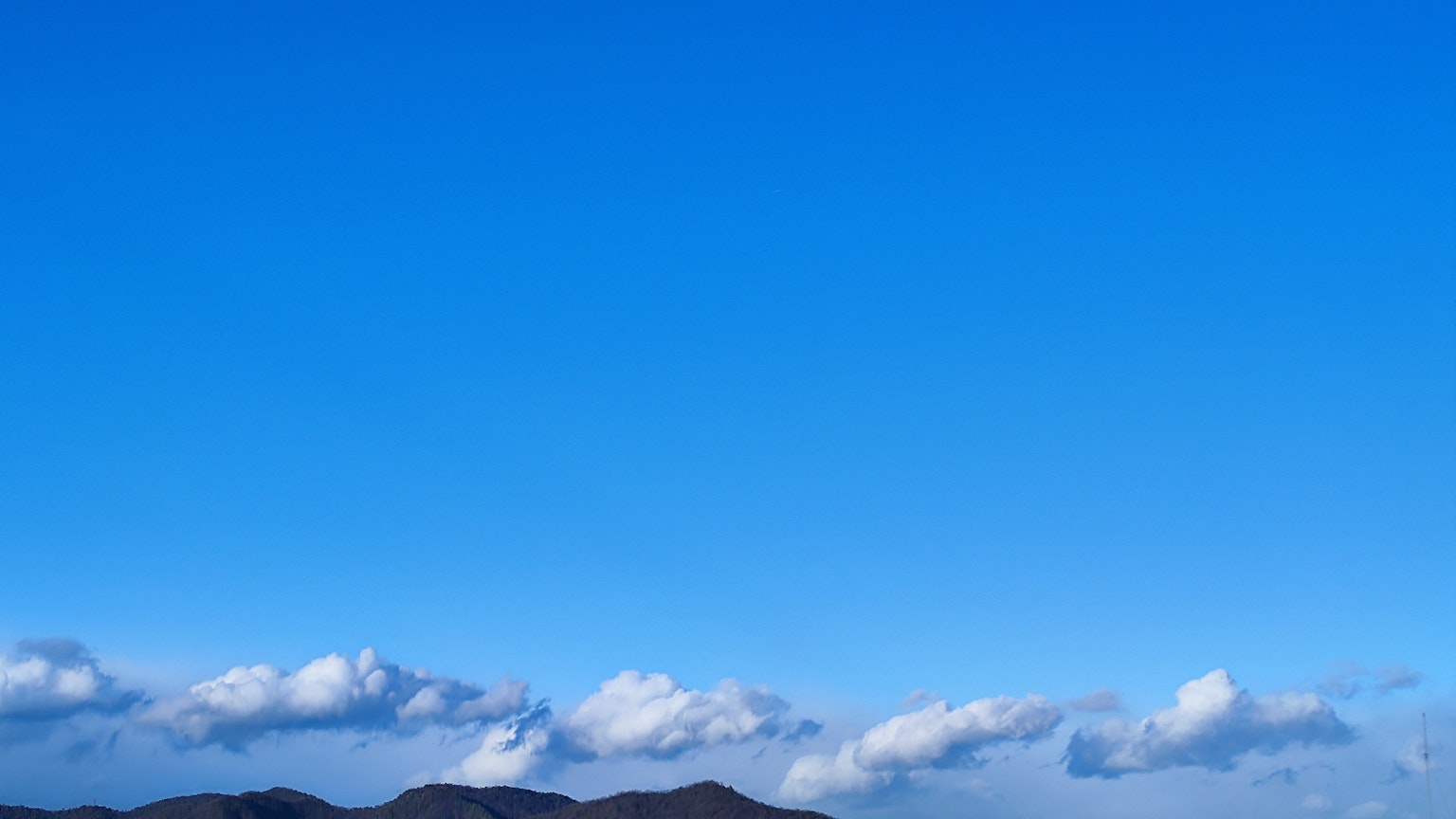 蓝天和白云的风景