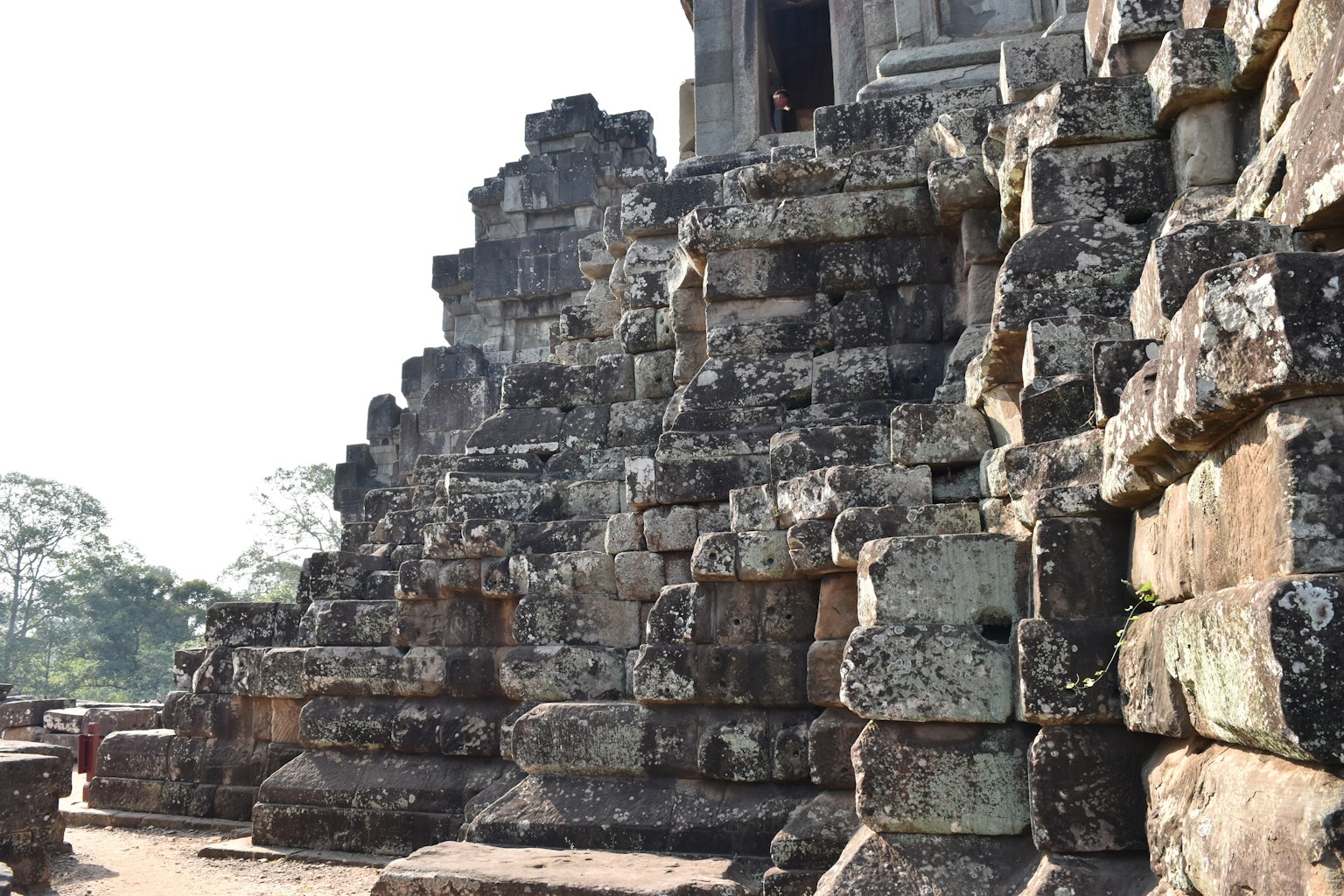 古代遺跡的石結構景觀