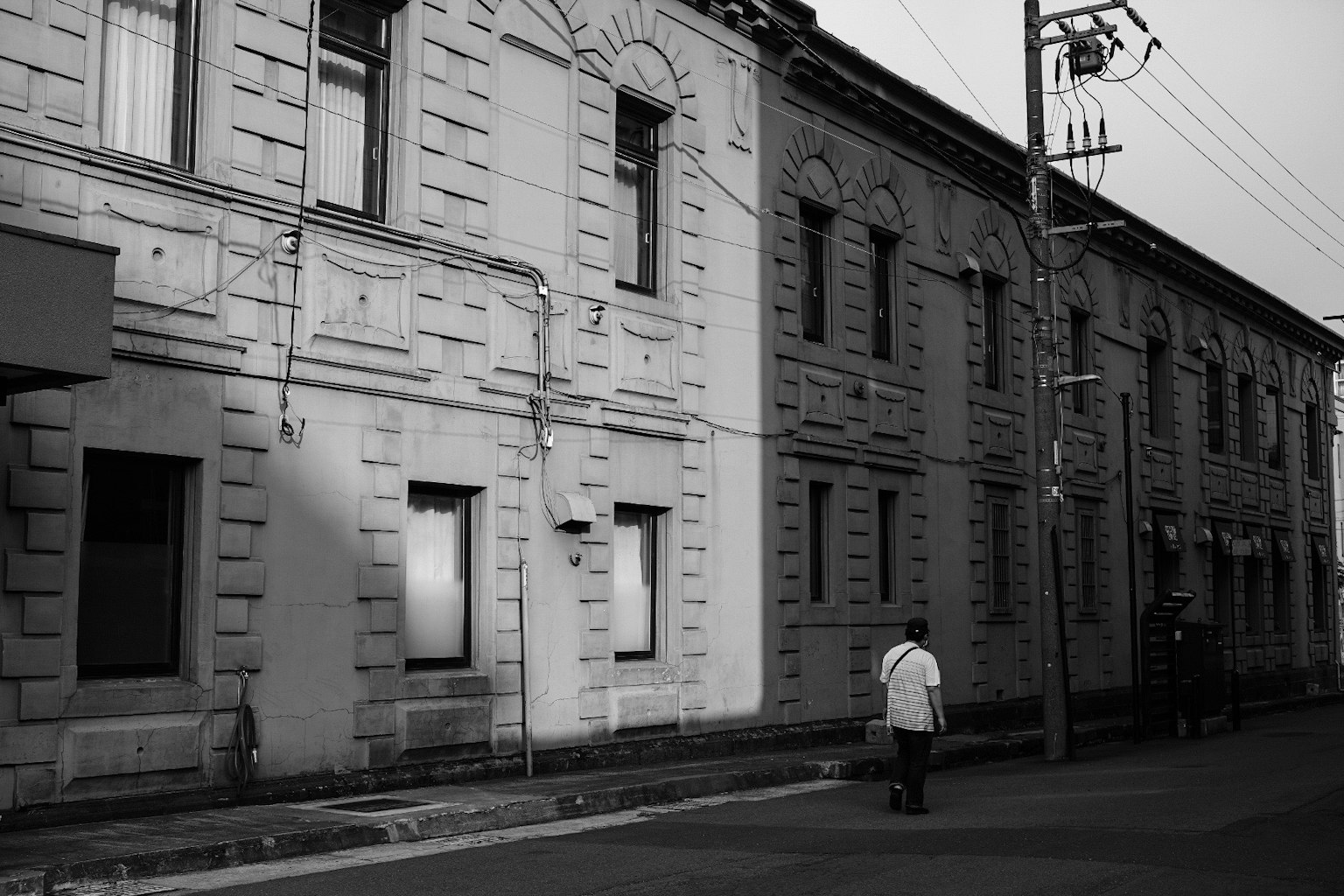 photo-vb88z4M6yUBKCikXRxSq-image