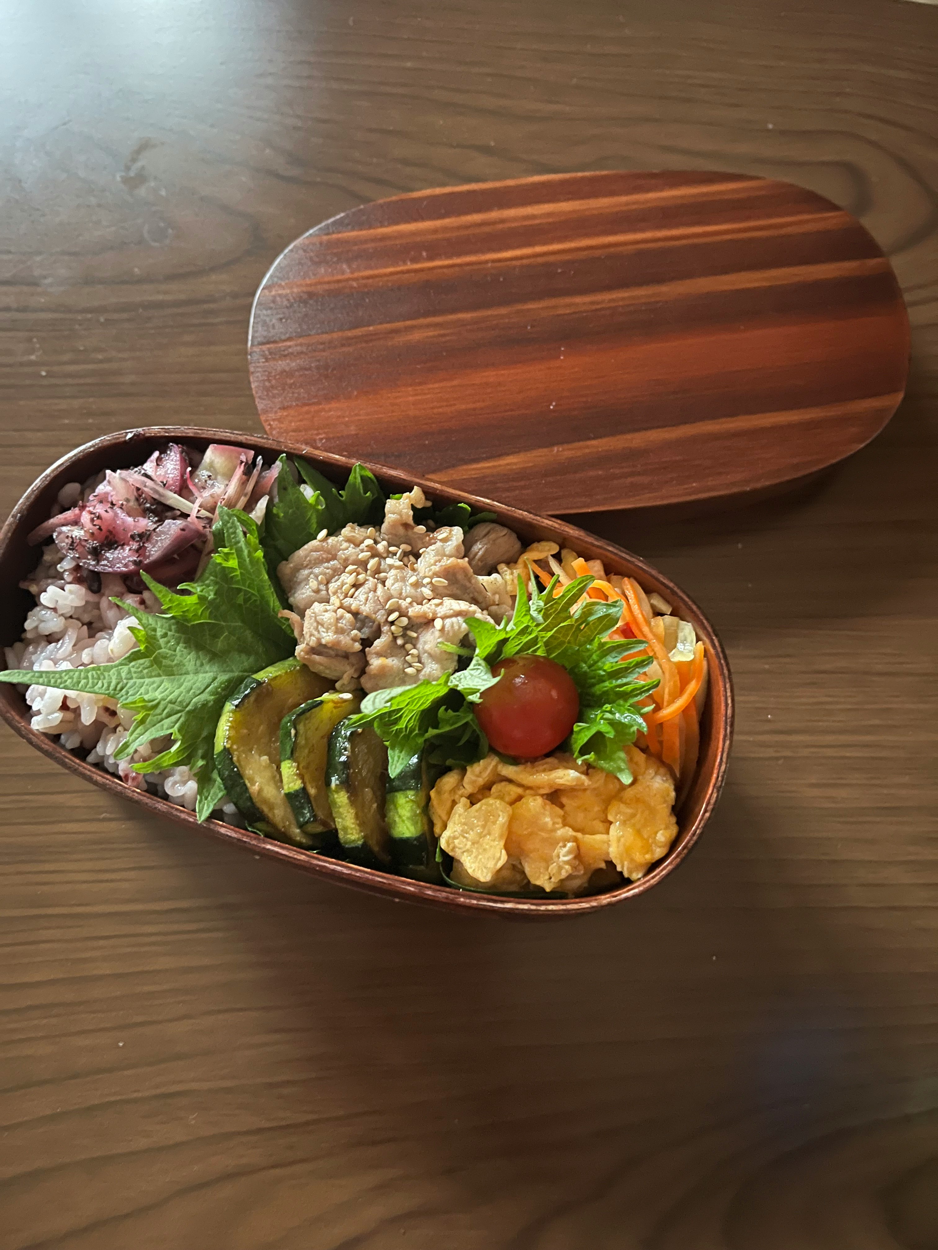 Bento wappa aux légumes d’été et à la courgette