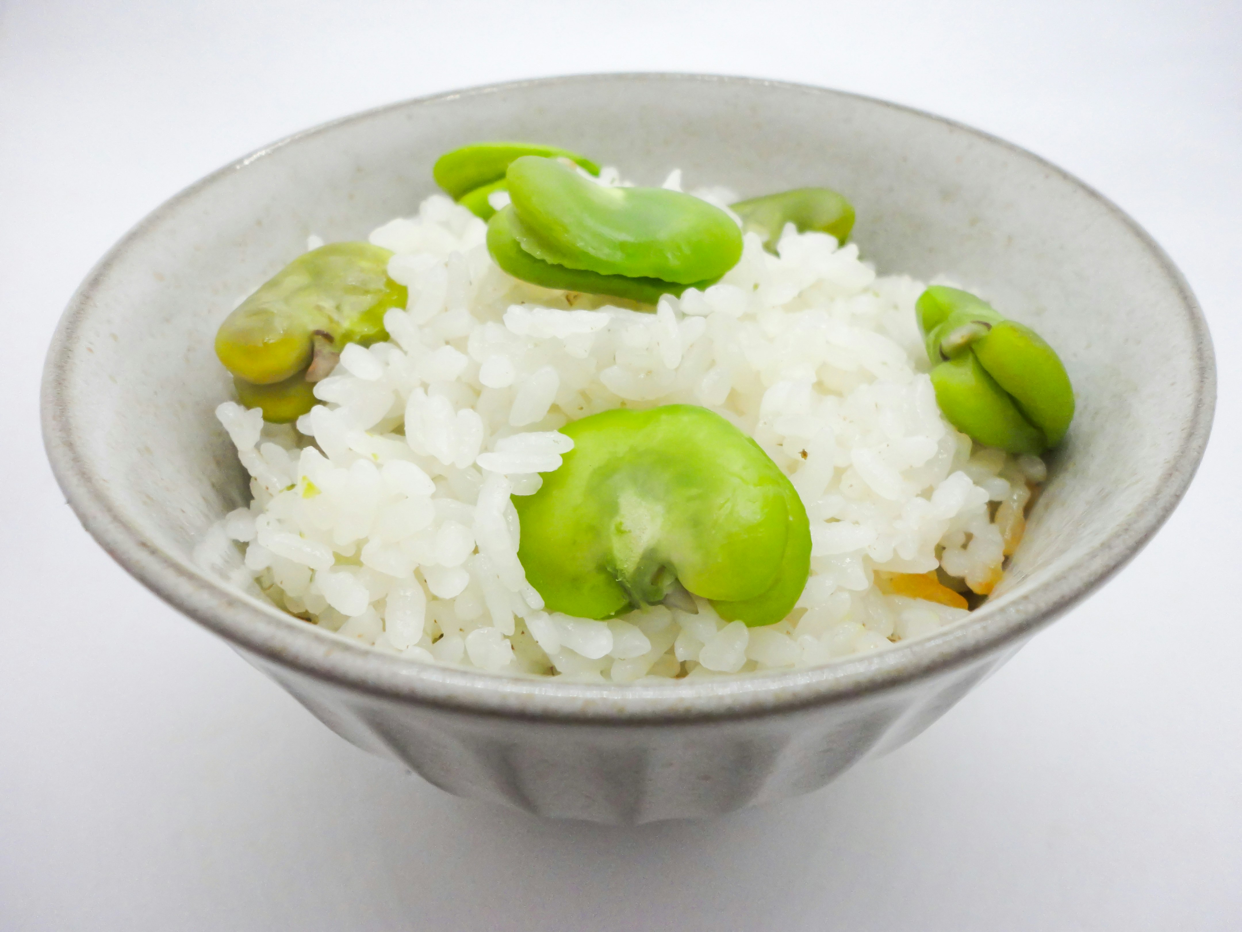 枝豆ごはんの入ったボウル