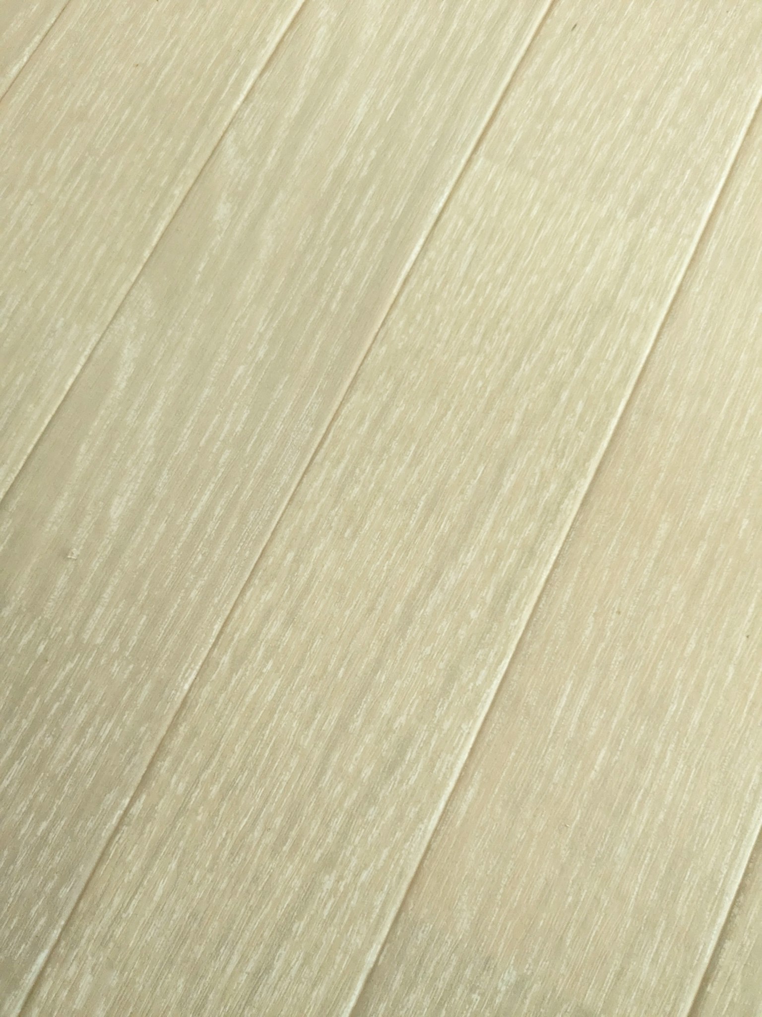 Nahaufnahme eines hellen Holzbodenbelags