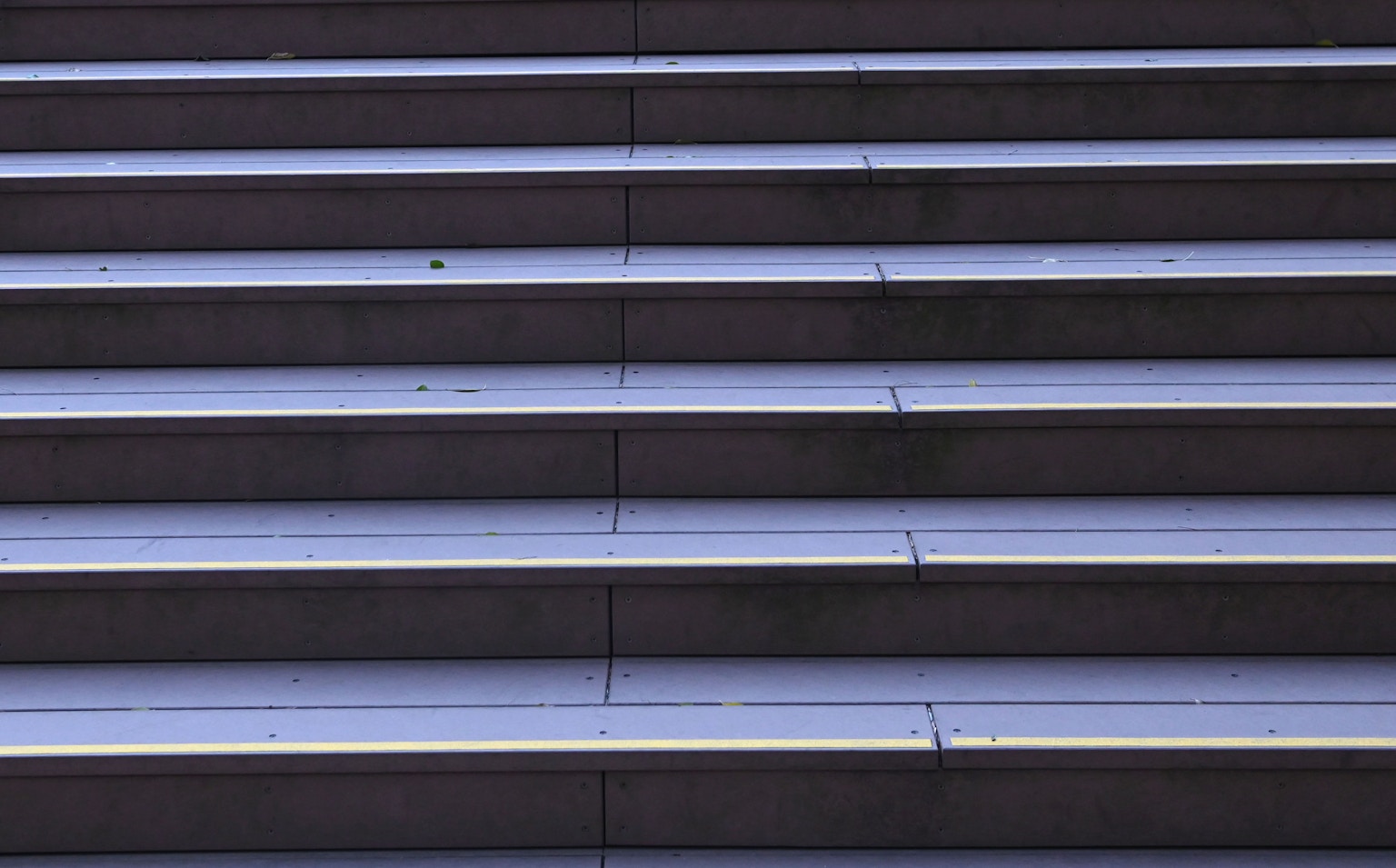 ภาพลักษณ์ของลวดลายบันไดที่เรียบง่ายและทันสมัย