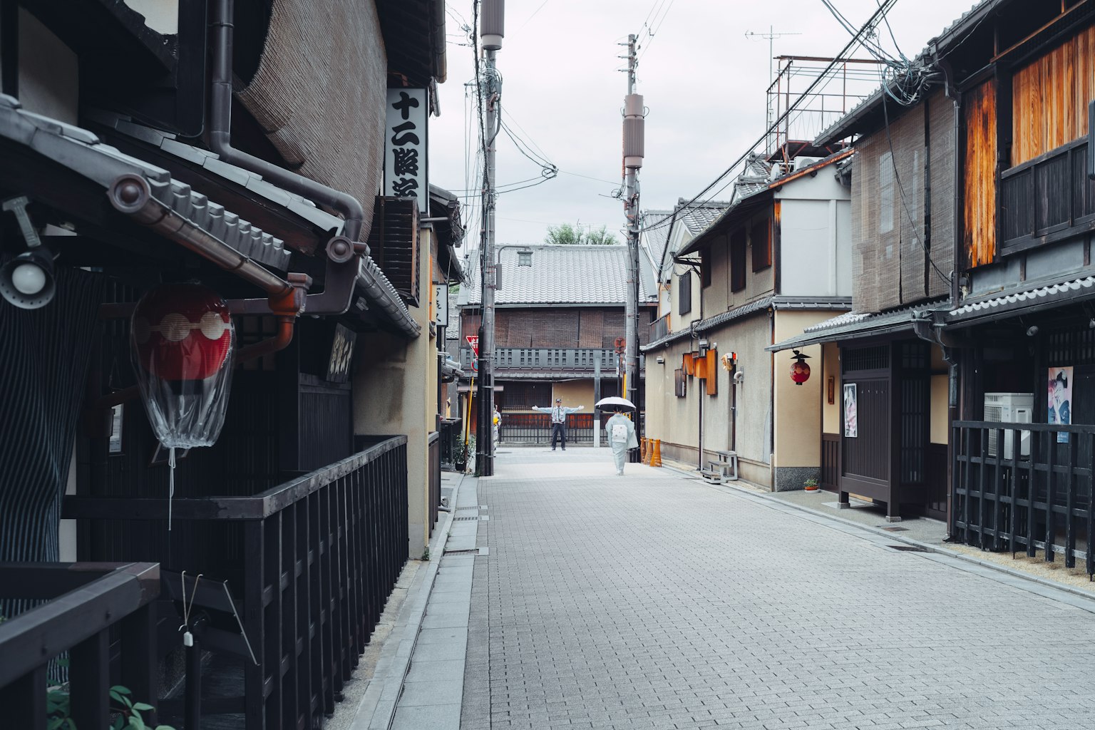 寧靜的傳統日本街道與木製建築