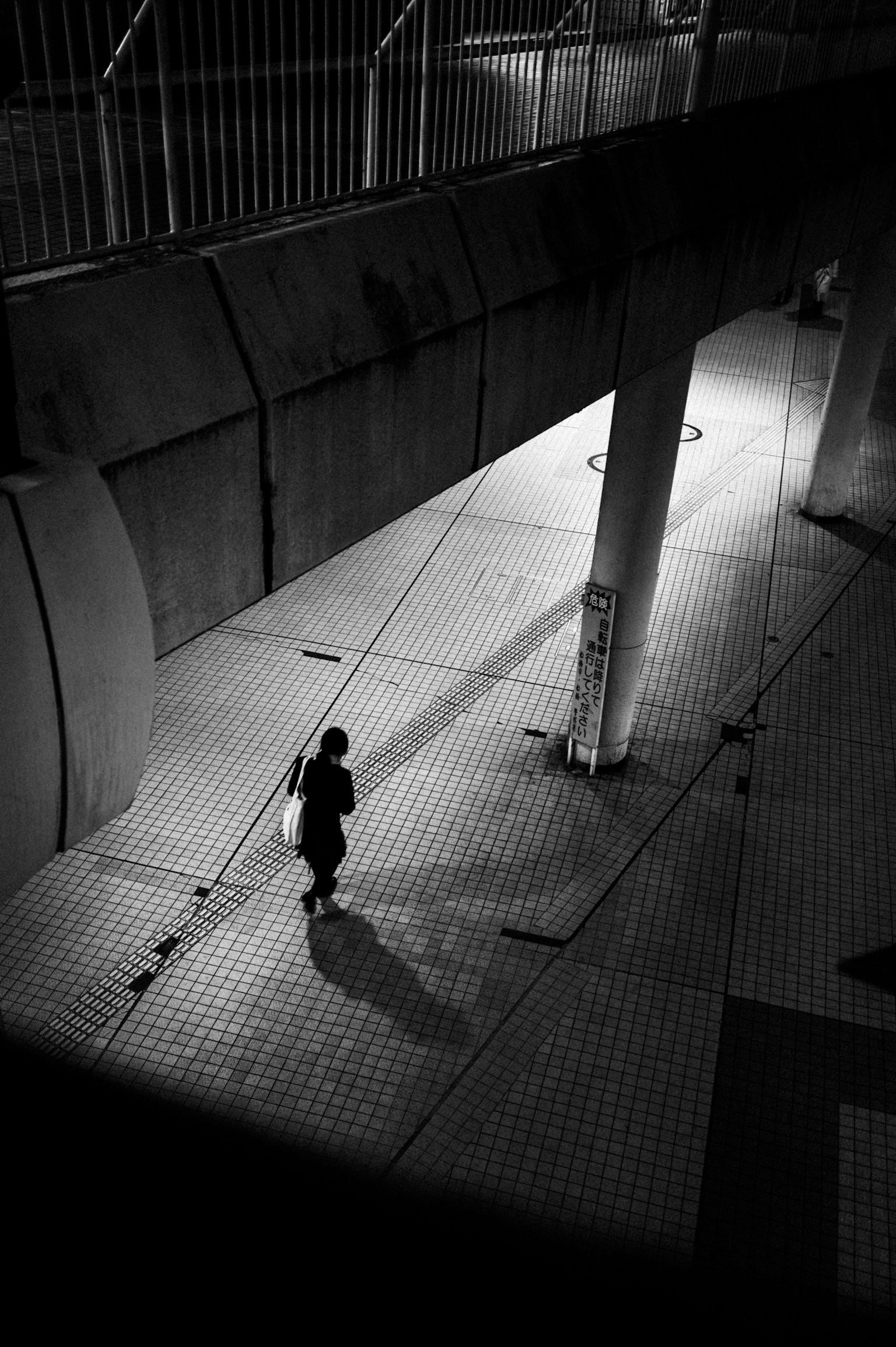 photo-yPl8P01LwsMm6YEnNzzr-image