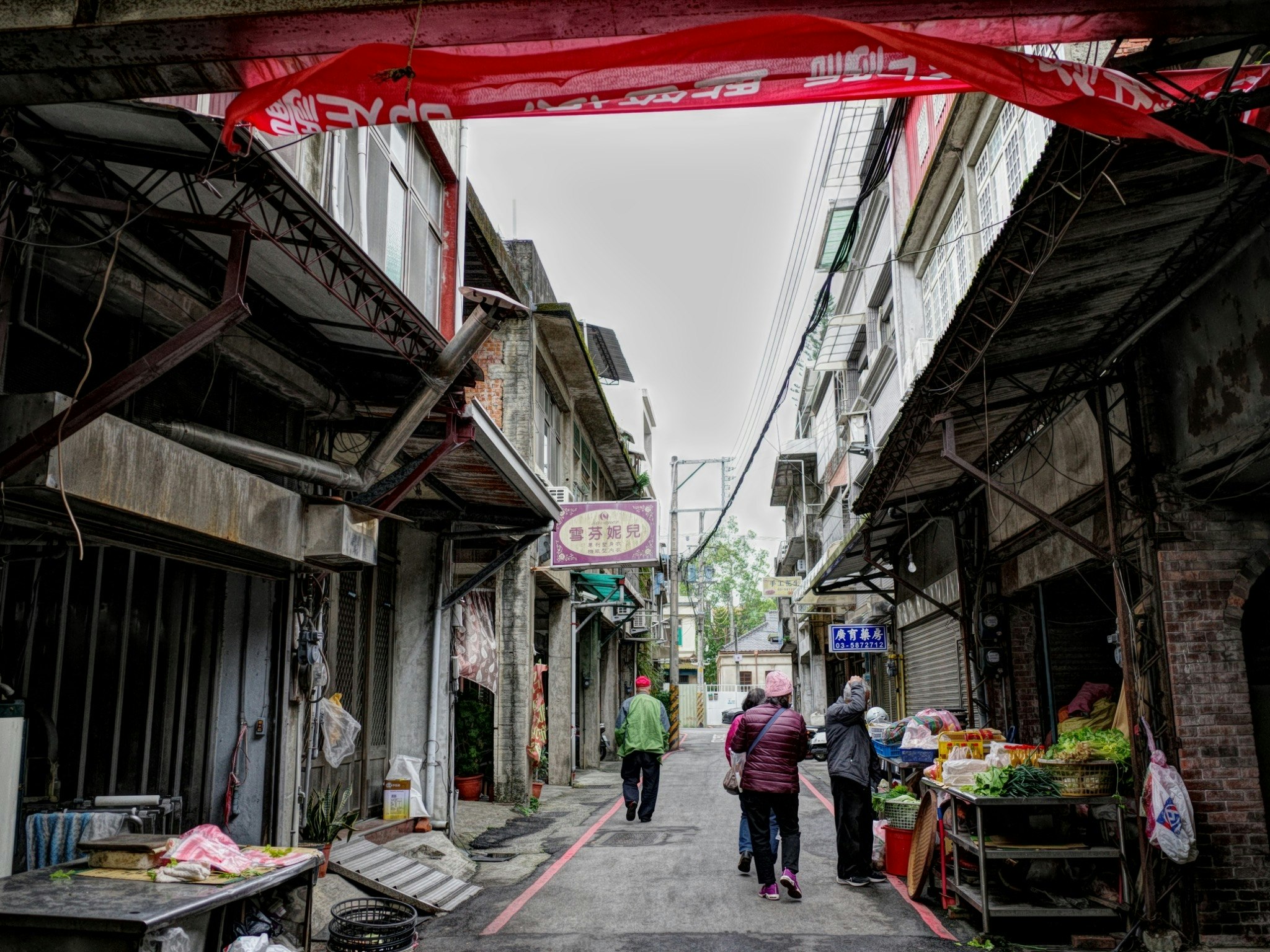 callejón comercial cubierto en Taiwán